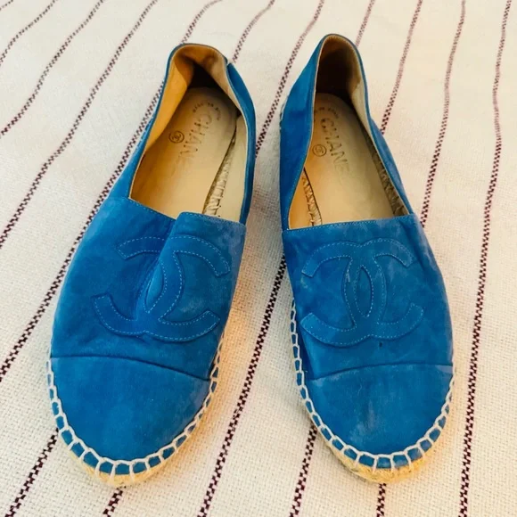 CHANEL blue suede logo espadrillea - Picture 1 of 13